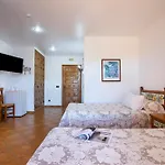 Rural Sierra Tejeda 2*