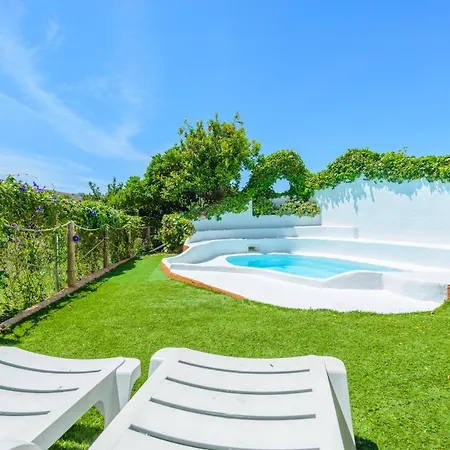 Hotel Rural Sierra Tejeda 2*